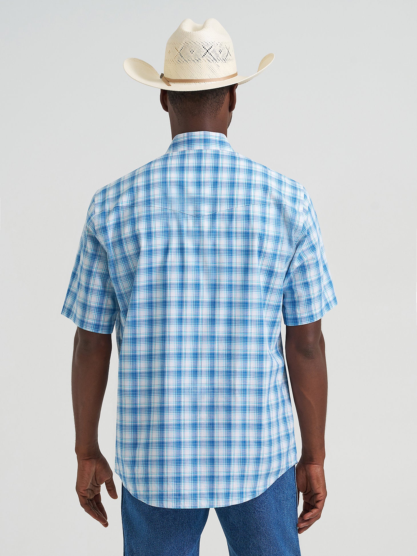 Wrangler® Wrinkle Resist Short Sleeve Shirt- Seaside Blue