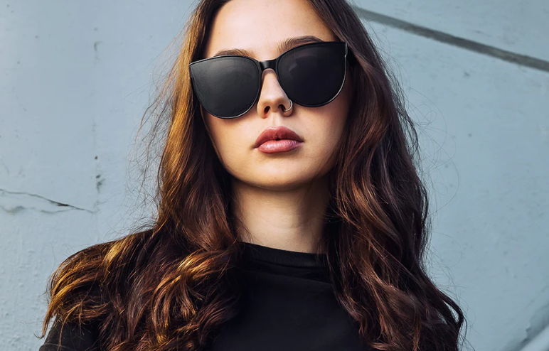 Carat Black- Ultra Black