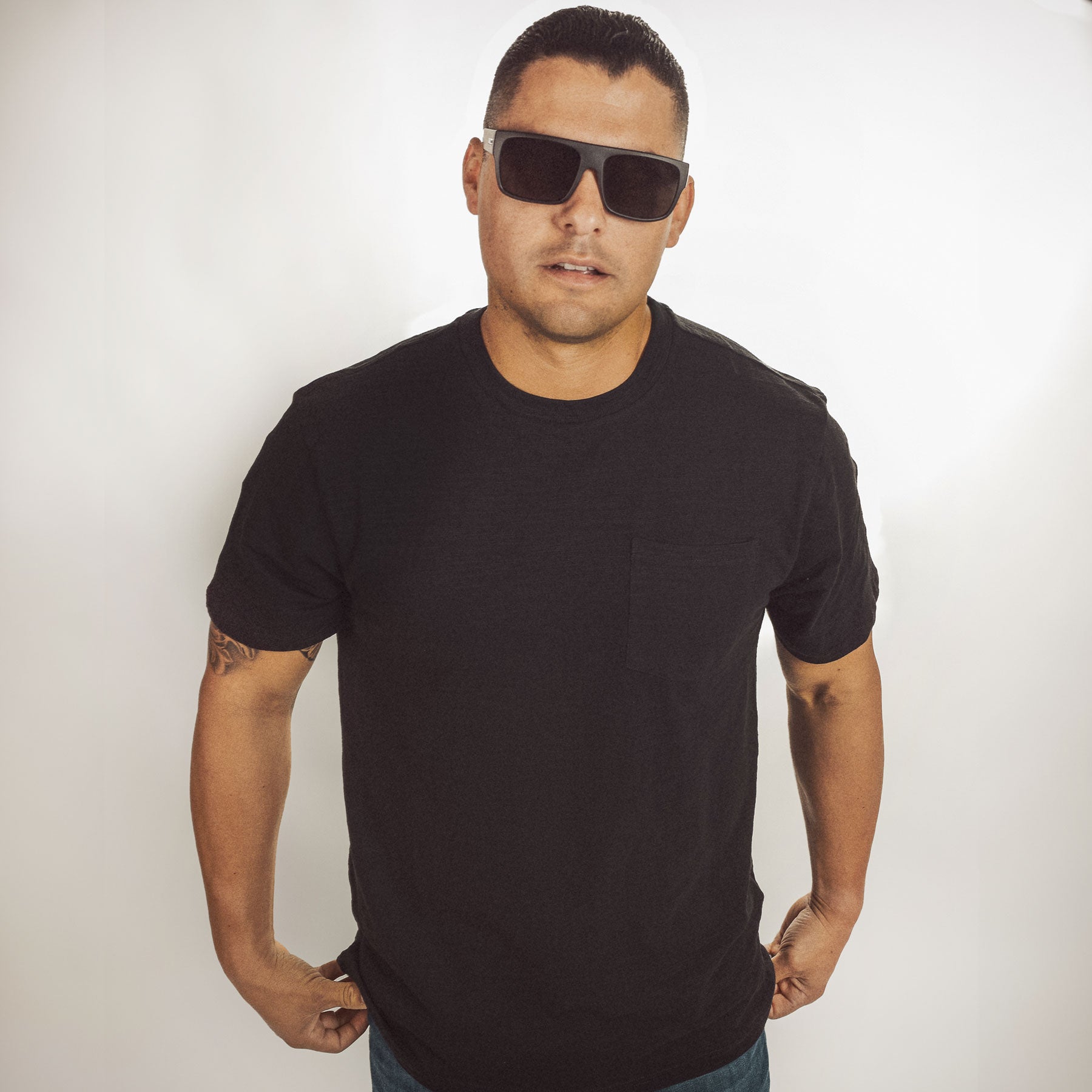 Classico Flattop - Matte Black on Black / Grey Polarized