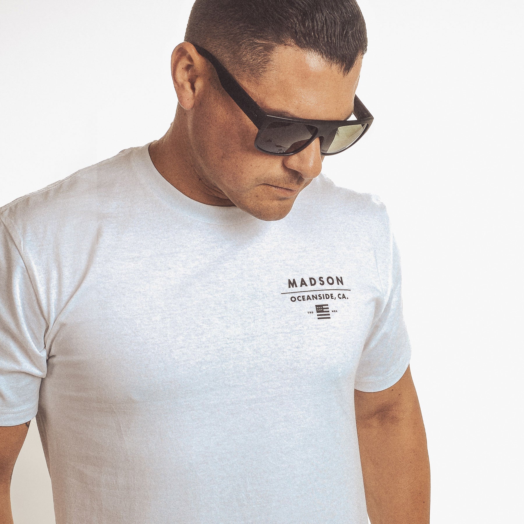 Classico Flattop - Matte Black on Black / Grey Polarized