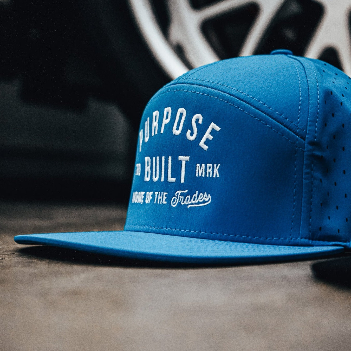 Trademark Performance // 7 Panel // Radial Blue