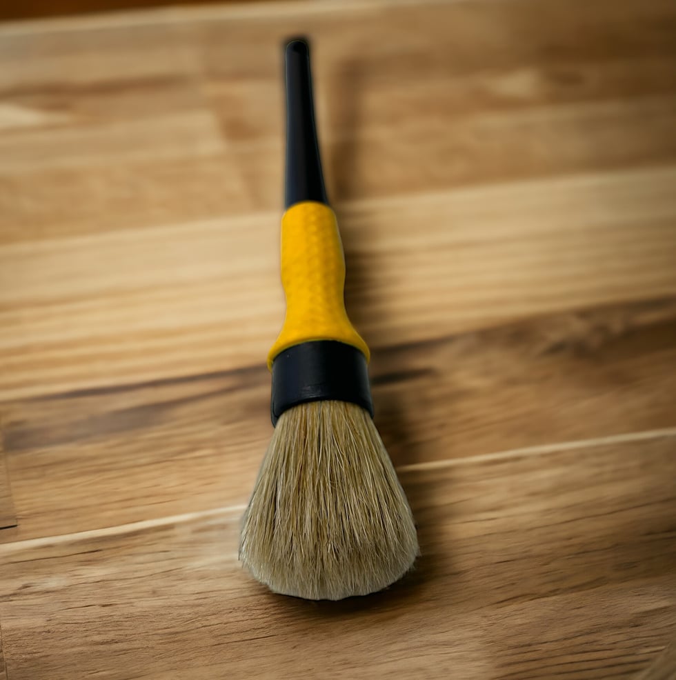 The Bumble Bee Detailing Brush