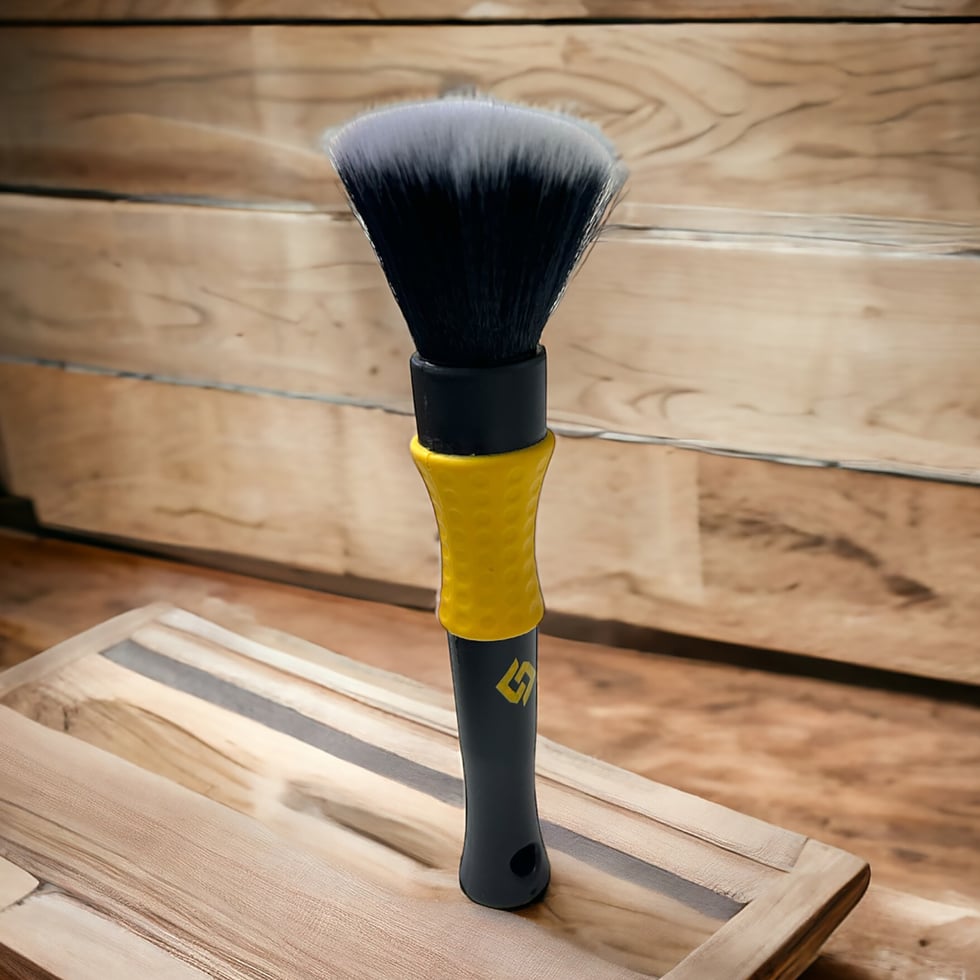 The Bumble Bee Detailing Brush