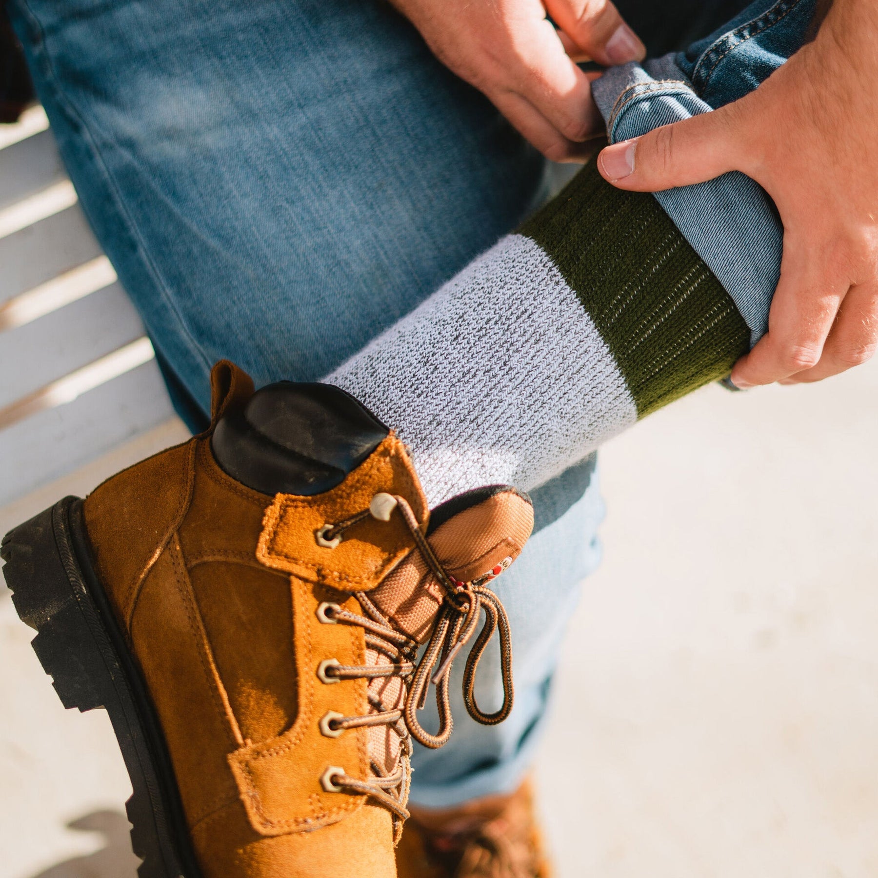 Men's Wick Dry Outlander Heavyweight Mid-Calf Boot & Field Sock - Black